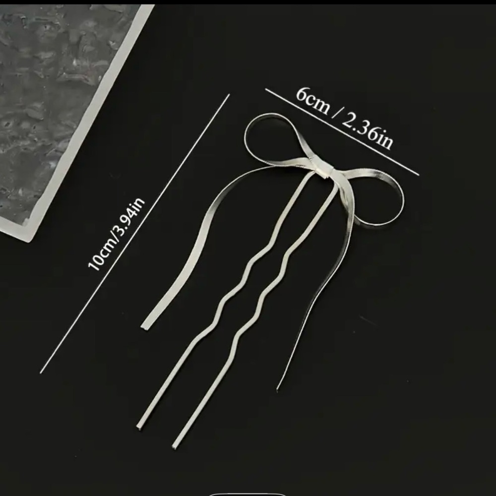 Elegant Gold Hairpin - Picture 3 of 3